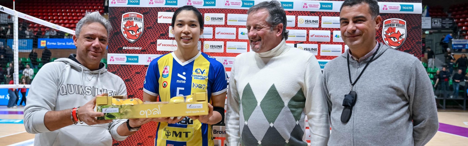 九游娱乐入口-轰19分夺MVP！中国女排22岁王牌闪耀意甲：下赛季当朱婷替身？