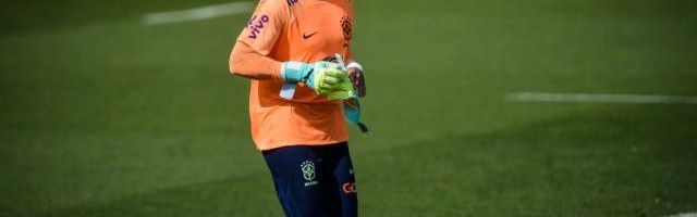 九游娱乐比分网-成桑巴主力门将 在曼城活儿少 埃德松咋保持状态？